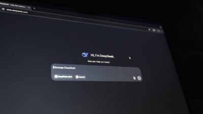 AI-driven content and merchandise recommendations on On3 college sports site, showing real-time helmet offer and story modules to boost revenue per session